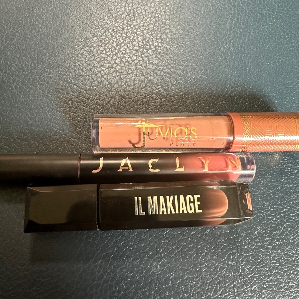 Lip gloss bundle